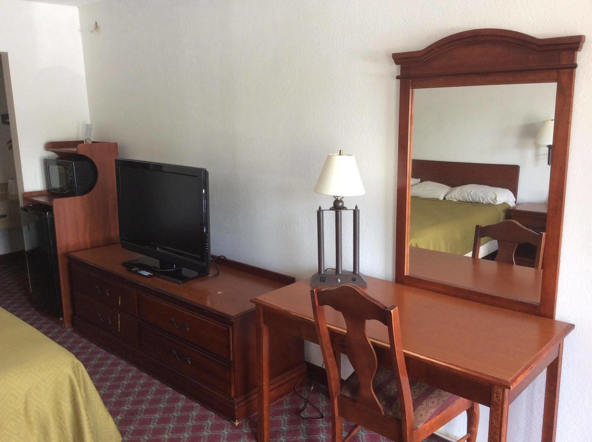 Relax Inn มิลเลดจ์วิลล์ ภายนอก รูปภาพ
